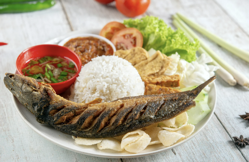 MPASI, ikan lele, makanan bayi, protein tinggi, omega-3, vitamin B12, makanan sehat bayi, Bunda, si Kecil